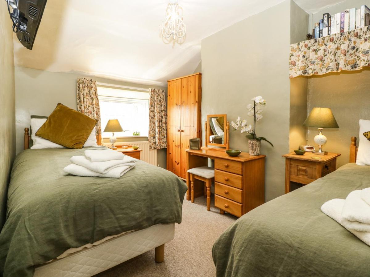 Cariad Cottage ラドロー エクステリア 写真